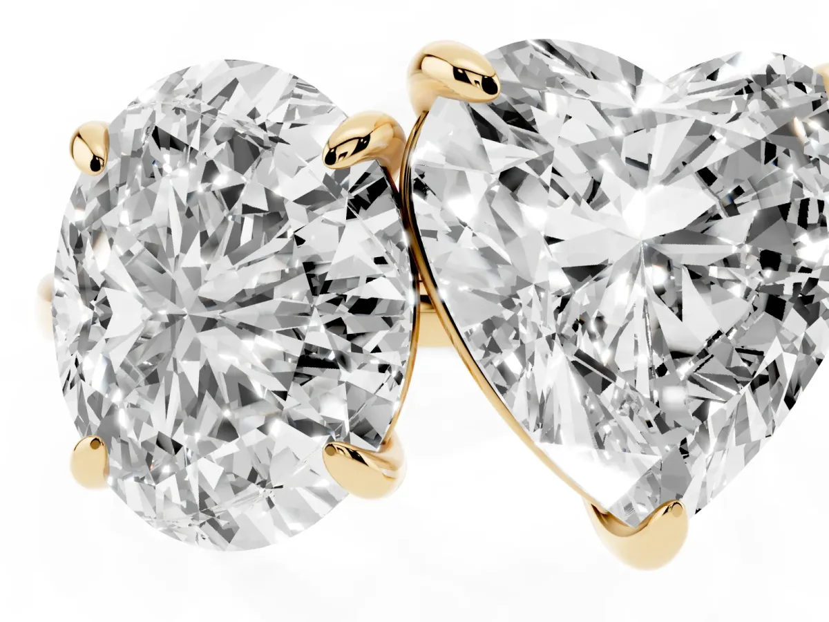 Oval and Heart Toi Moi Ring with Prong Setting and Plain Band Yellow gold