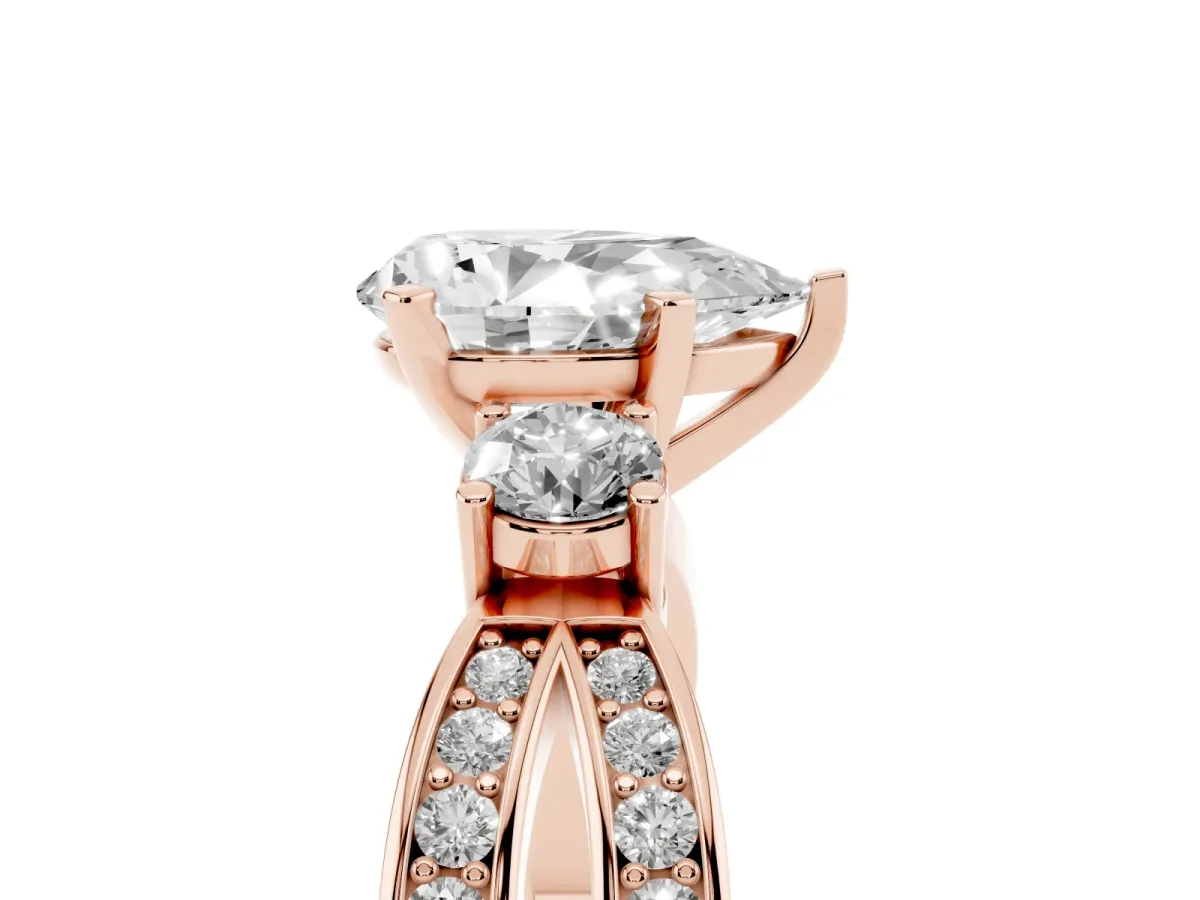 Three-Stone Pear Cut Cut Diamond Twist Band with Prong Setting Rose gold