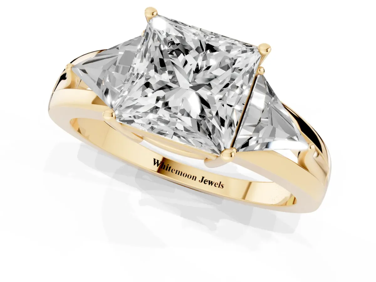 Three-Stone Princess Cut Cut Diamond Ring with Trillion Side Stones on a Split Shank Band Yellow gold