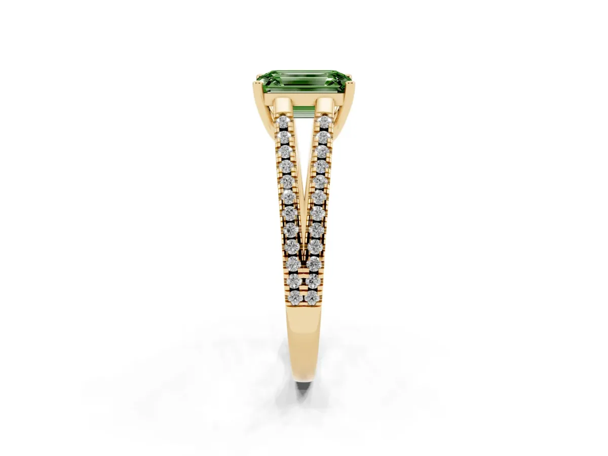 Fancy Green Emerald Cut Diamond Solitaire Engagement Ring with Split Shank Pavé Band Yellow gold