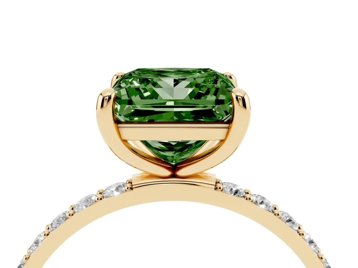 Fancy Green Princess Cut Diamond Solitaire Ring with Round Pavé Band and Prong Setting Yellow gold