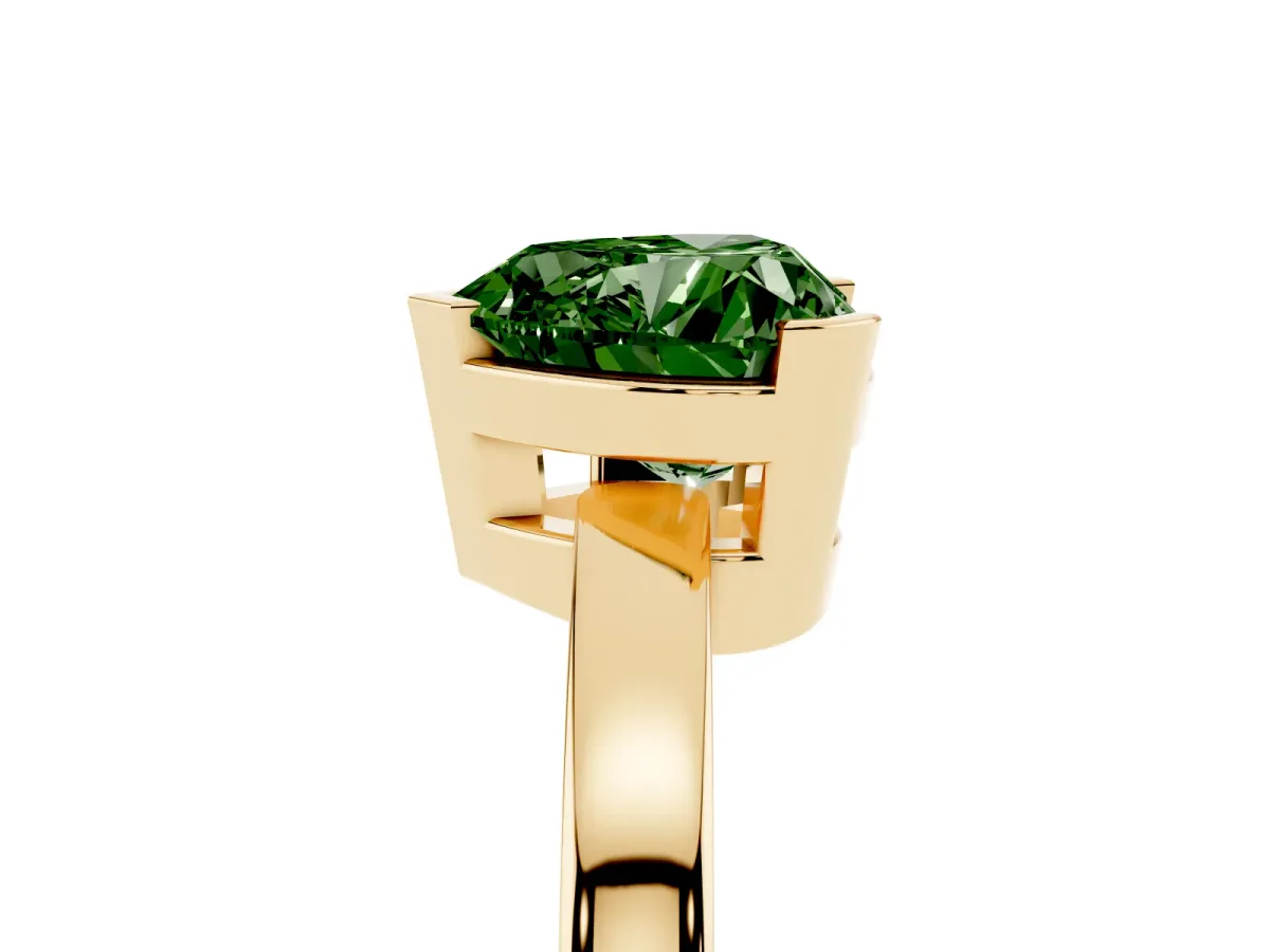 Fancy Green Heart Cut Cut Solitaire Ring with Four-Prong Setting and Classic Band Yellow gold