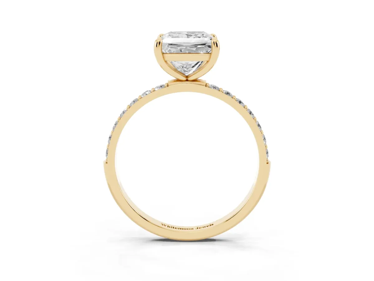 Princess Cut Diamond Solitaire Ring with Round Pavé Band and Prong Setting Yellow gold
