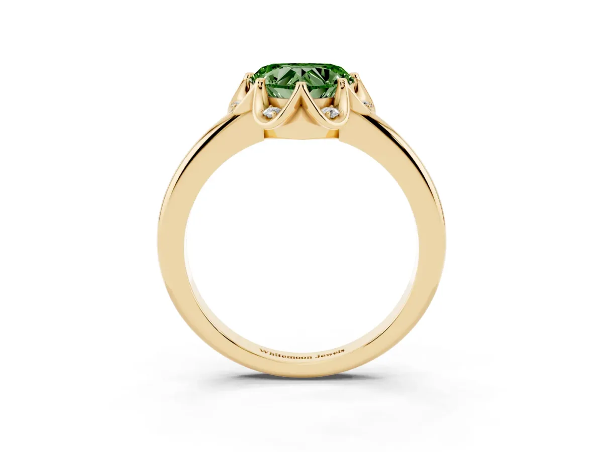 Fancy Green Heart Cut Halo Diamond Ring with Round Cluster Setting, Solitaire Band, and Four-Prong Setting Yellow gold