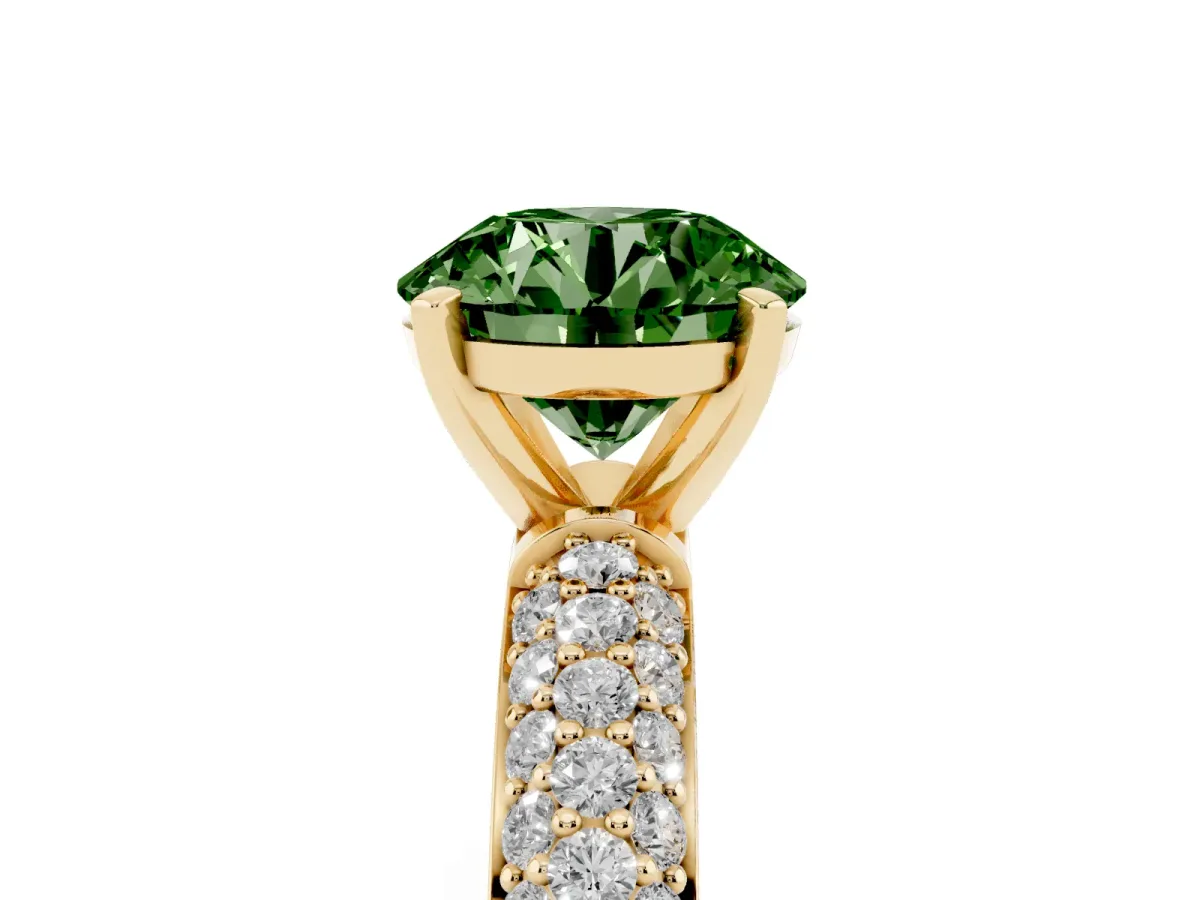 Fancy Green Round Cut Diamond Solitaire Ring with Prong Setting and Pavé Band Yellow gold
