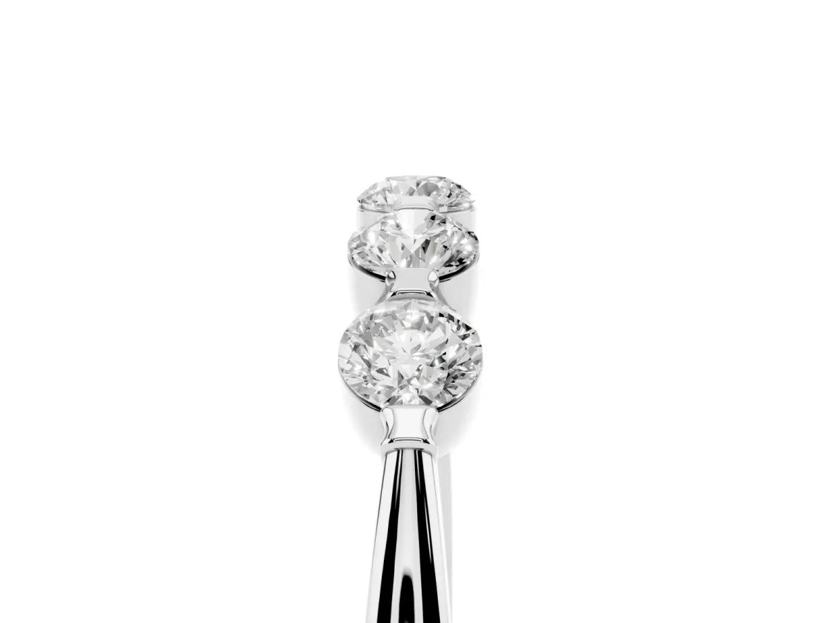 Five-Stone Round Cut Diamond Prong-Set Half Eternity Band White gold