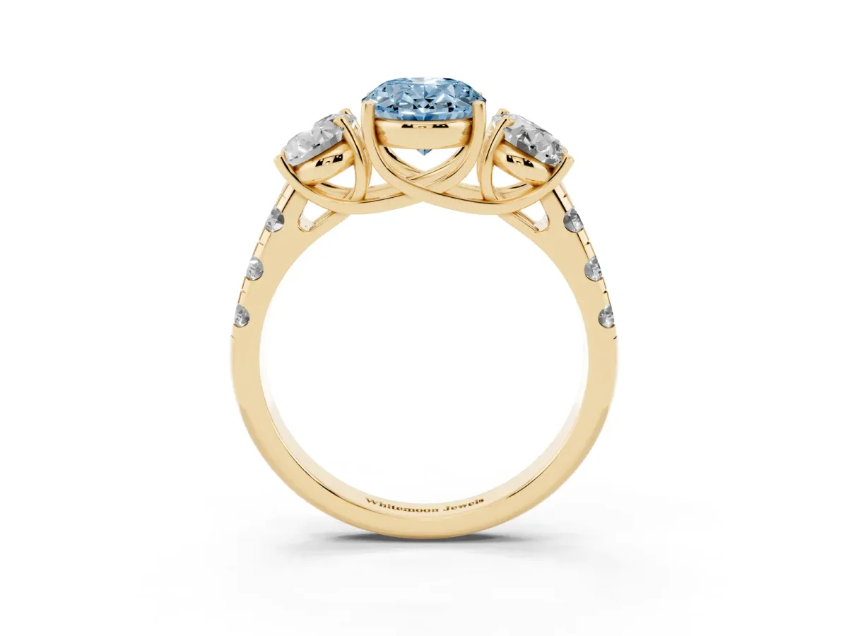 Fancy Blue Three-Stone Oval Cut Diamond Pavé Band with Prong Setting Yellow gold