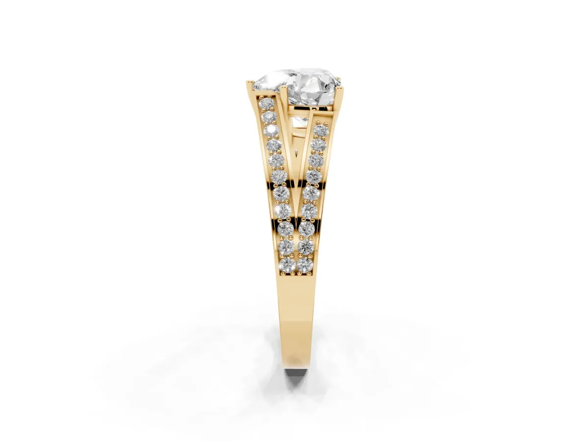 Heart Cut Diamond Split Shank Ring with Pavé Band and Four-Prong Setting Yellow gold