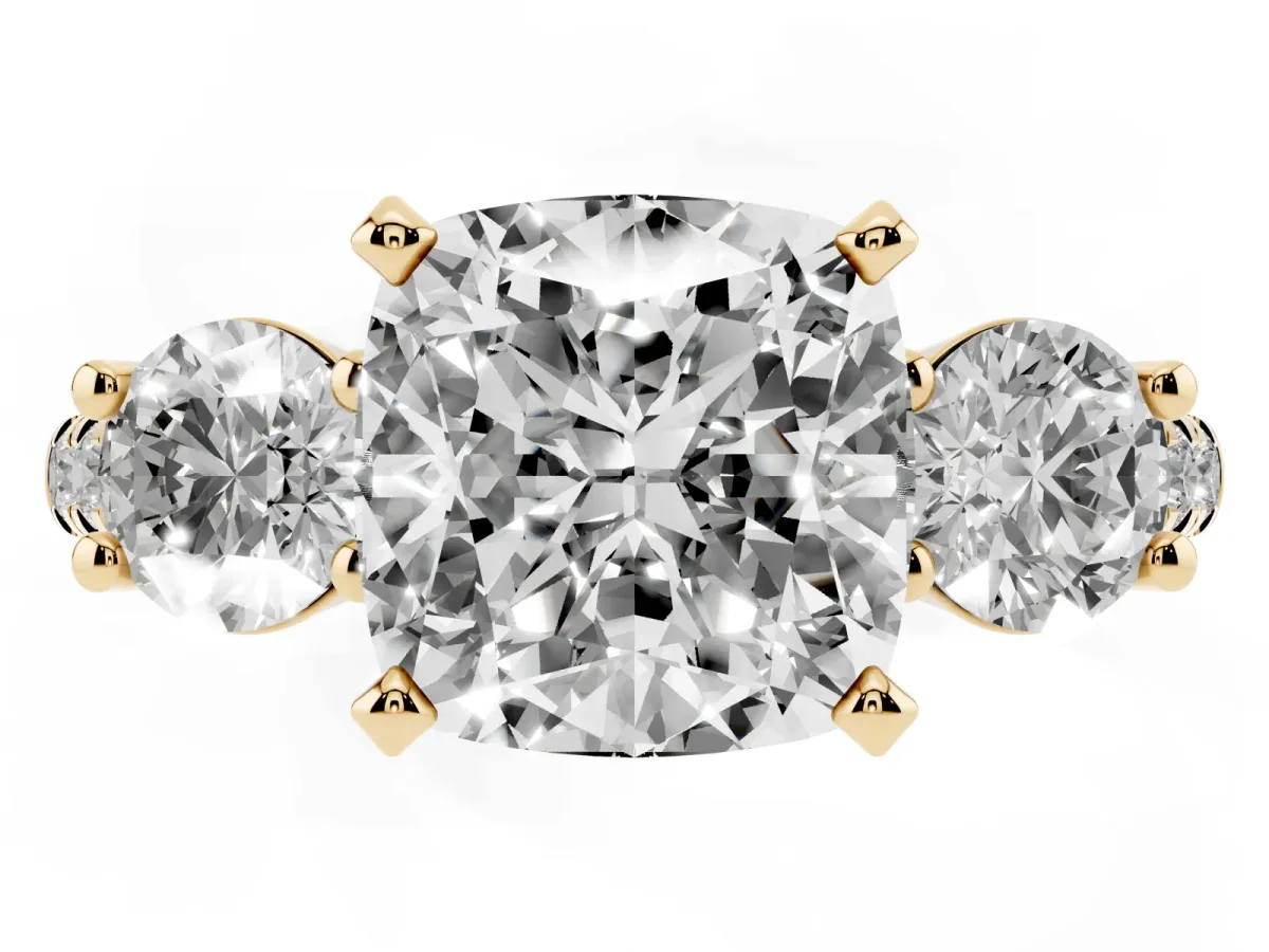 Three-Stone Cushion Cut Diamond Pavé Band with Four-Prong Setting Yellow gold