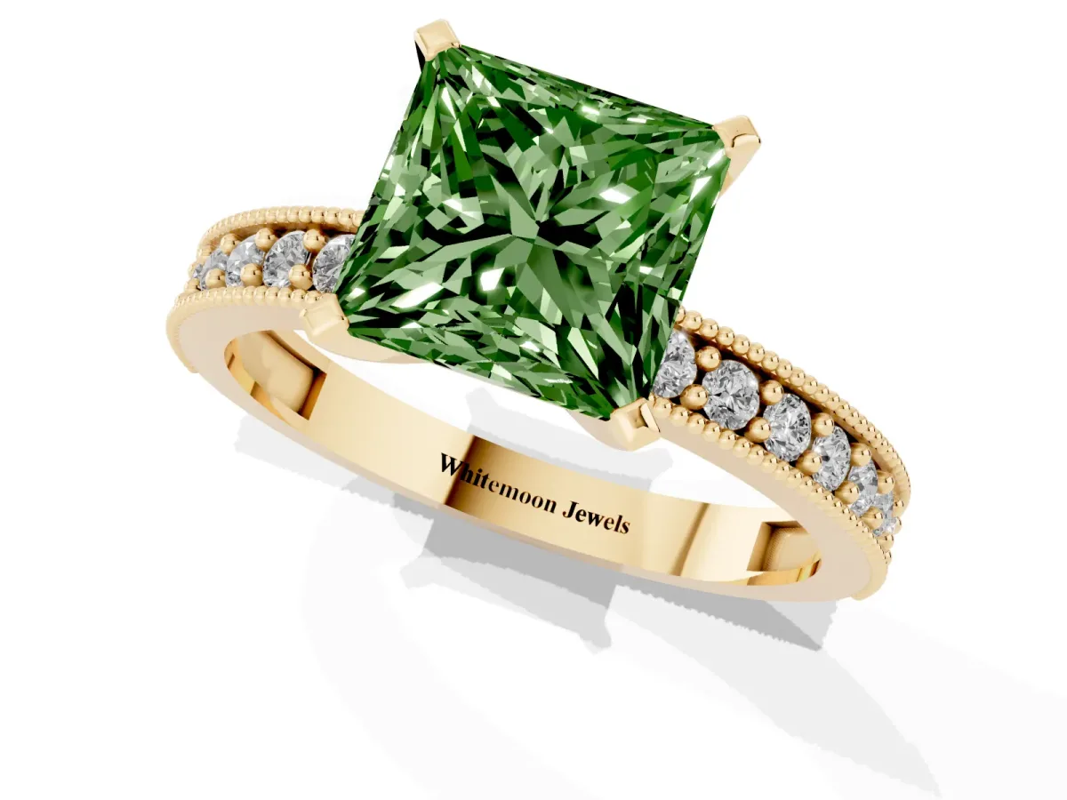 Fancy Green Princess Cut Diamond Milgrain Pavé Engagement Ring with Four-Prong Setting Yellow gold