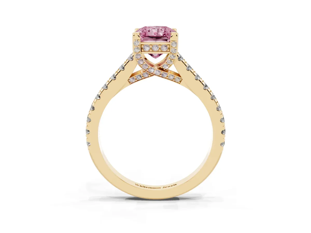 Fancy Pink Radiant Cut Brilliant Diamond Solitaire with Pavé Band and Four-Prong Setting Yellow gold