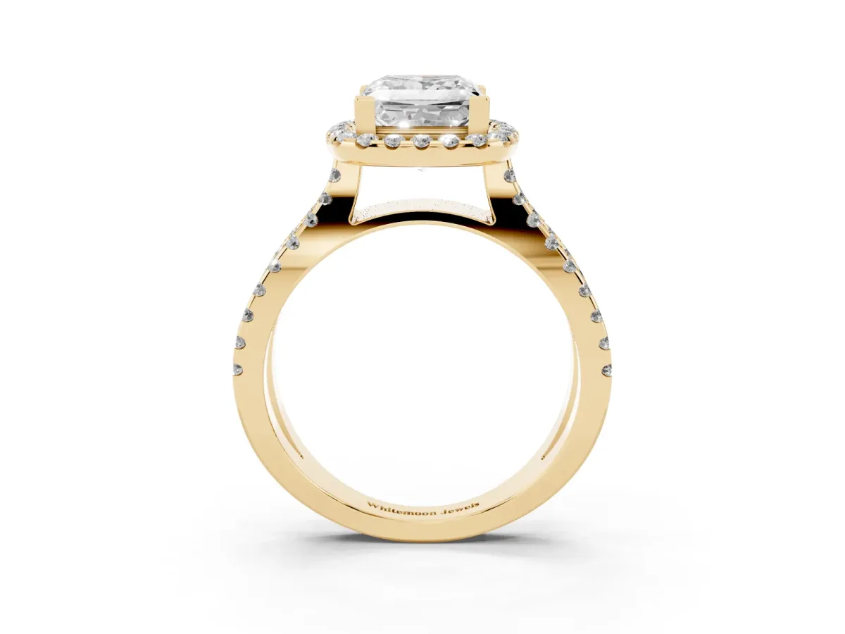 Princess Cut Diamond Halo Ring with Split Shank Pavé Band and Prong Setting Yellow gold