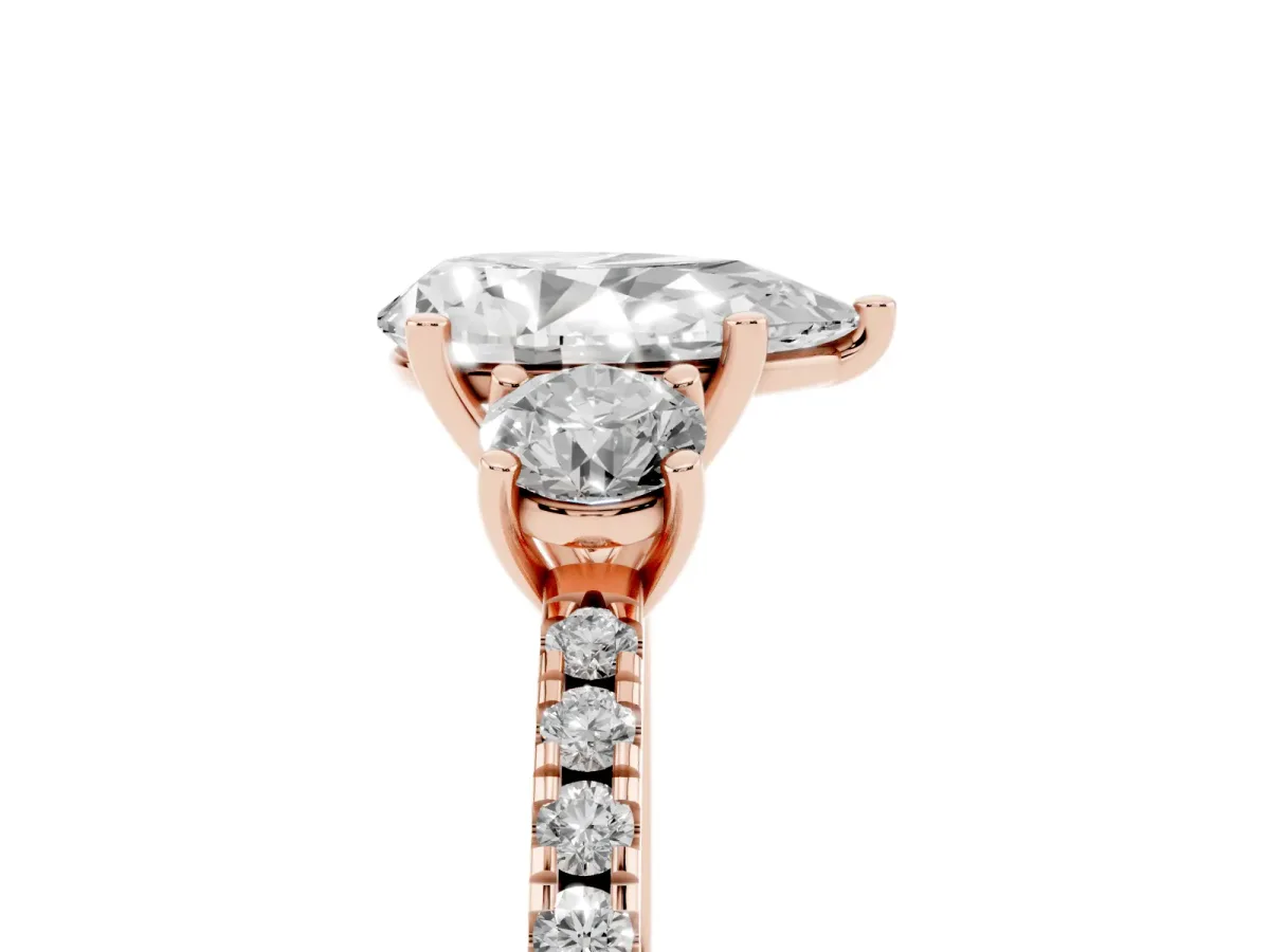 Three-Stone Pear Cut Cut Diamond Pavé Band with Prong Setting Rose gold