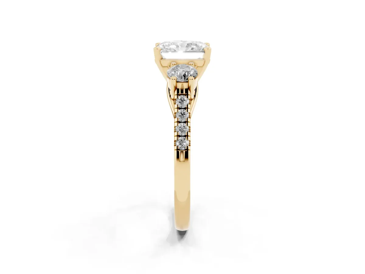 Three-Stone Radiant Cut Diamond Pavé Band with Four-Prong Setting Yellow gold