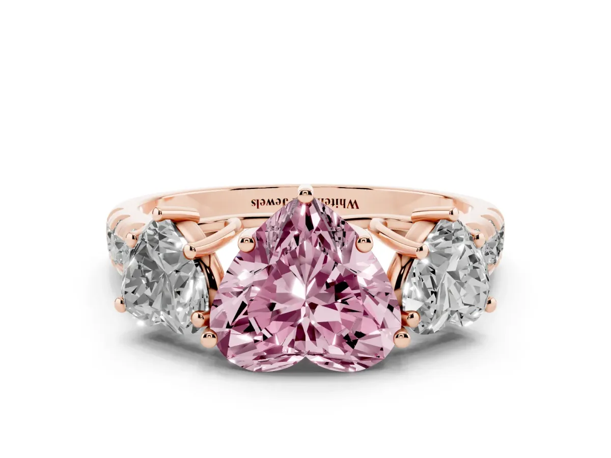 Fancy Pink Three-Stone Heart Cut Diamond Pavé Band with Prong Setting Rose gold
