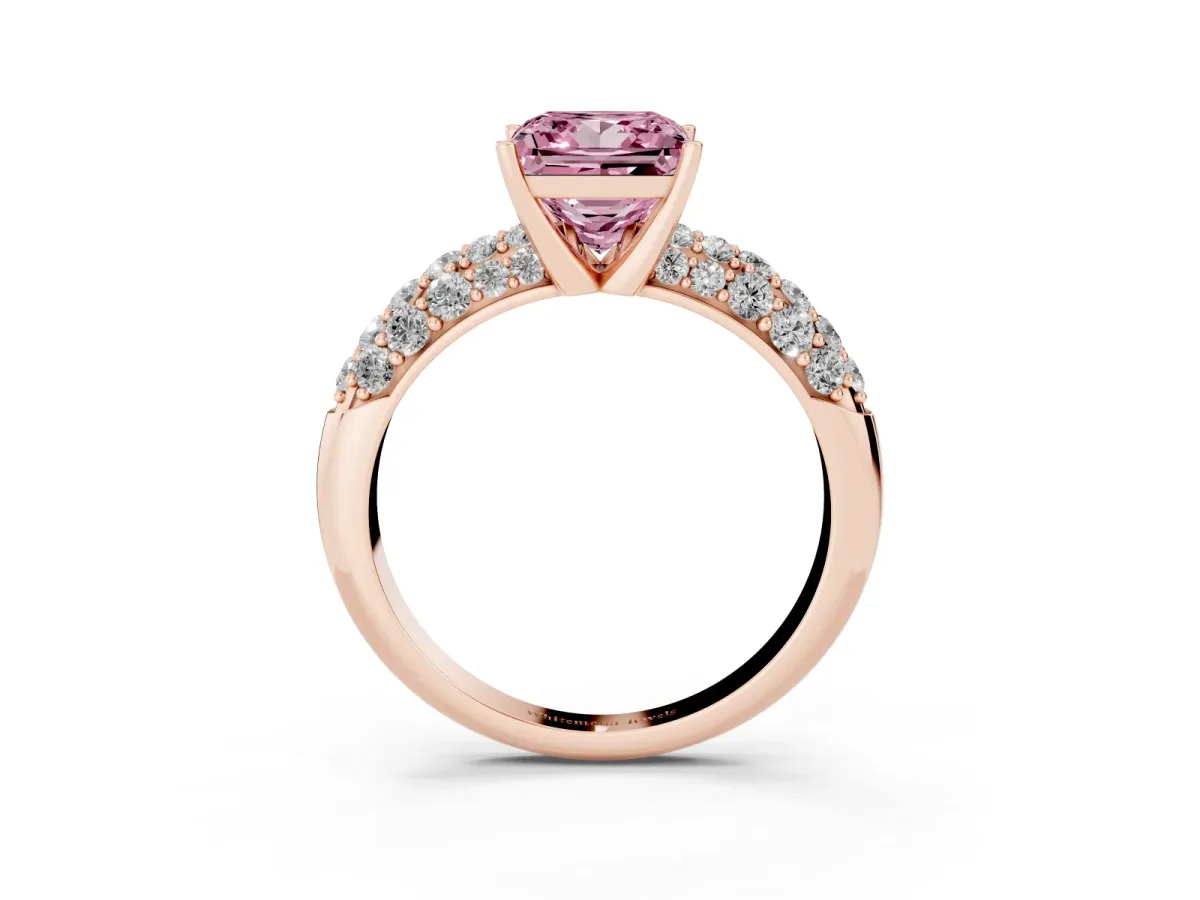 Fancy Pink Princess Cut Diamond Pavé Band Solitaire Ring with Four-Prong Setting Rose gold