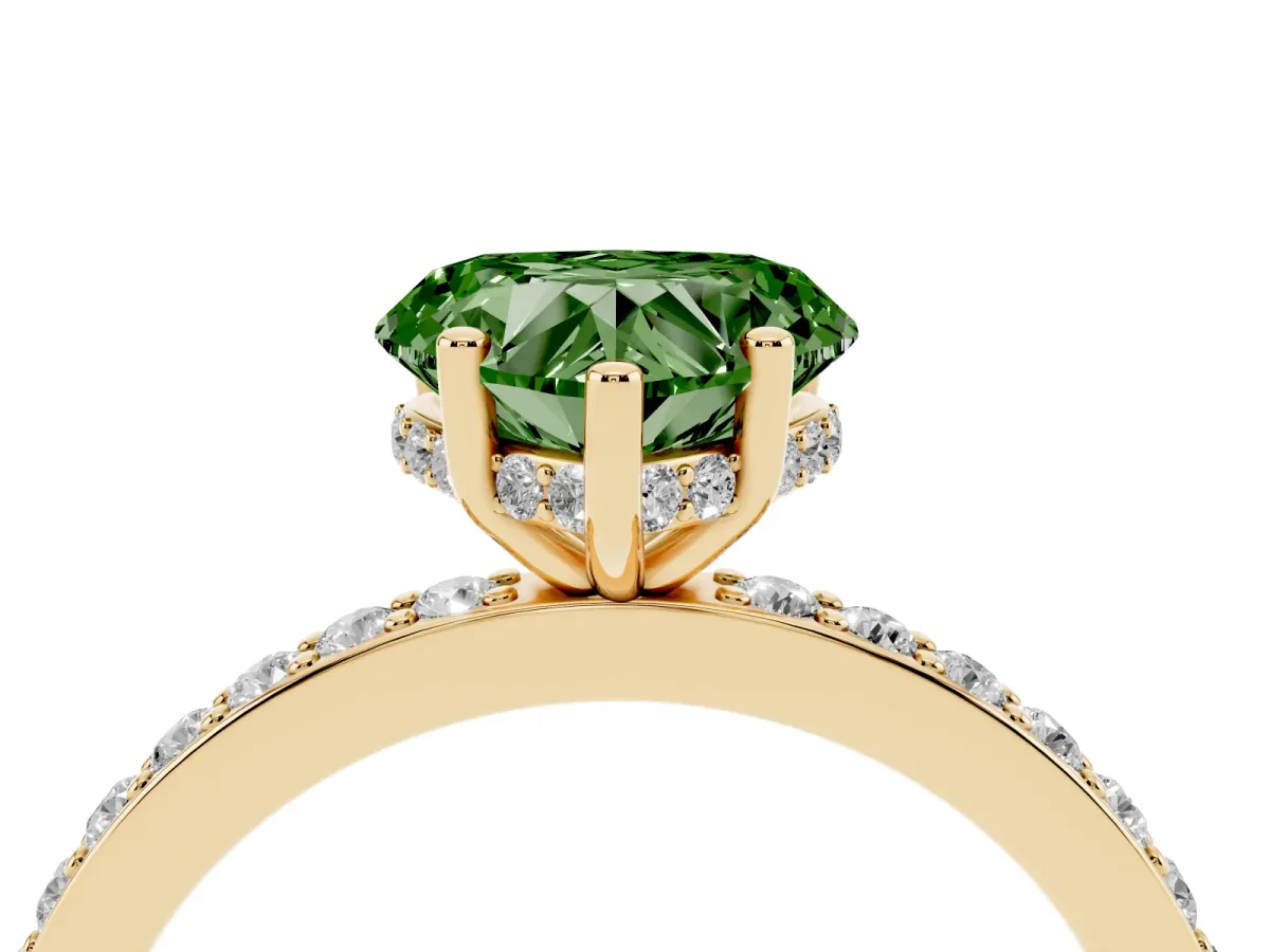 Fancy Green Heart Cut Cut Diamond Pavé Band Ring with Four-Prong Setting Yellow gold