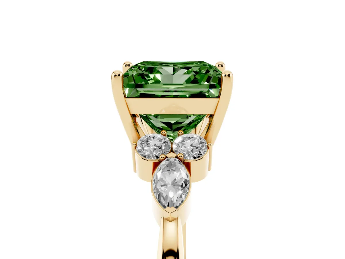 Fancy Green Princess Cut Brilliant Diamond Solitaire Ring with Pear Side Stones and Four-Prong Setting Yellow gold