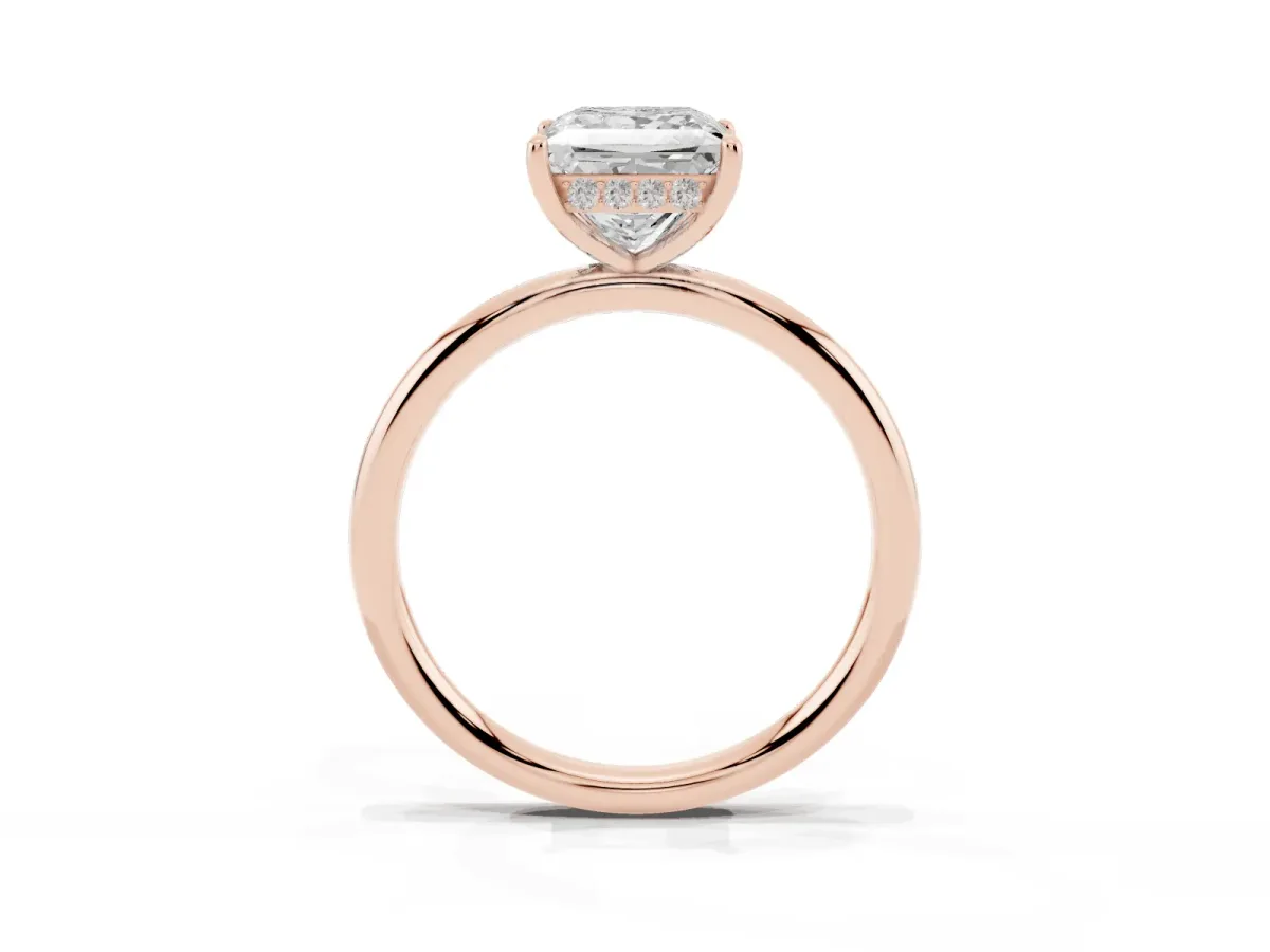 Princess Cut Solitaire Diamond Ring with a Classic Band and Four-Prong Setting Rose gold