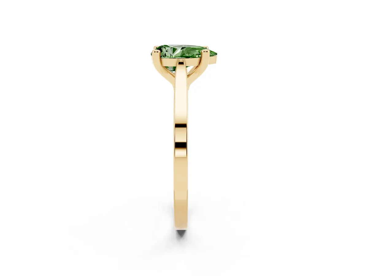 Fancy Green Pear Cut Solitaire Diamond Ring with Four-Prong Setting and Tapered Band Yellow gold