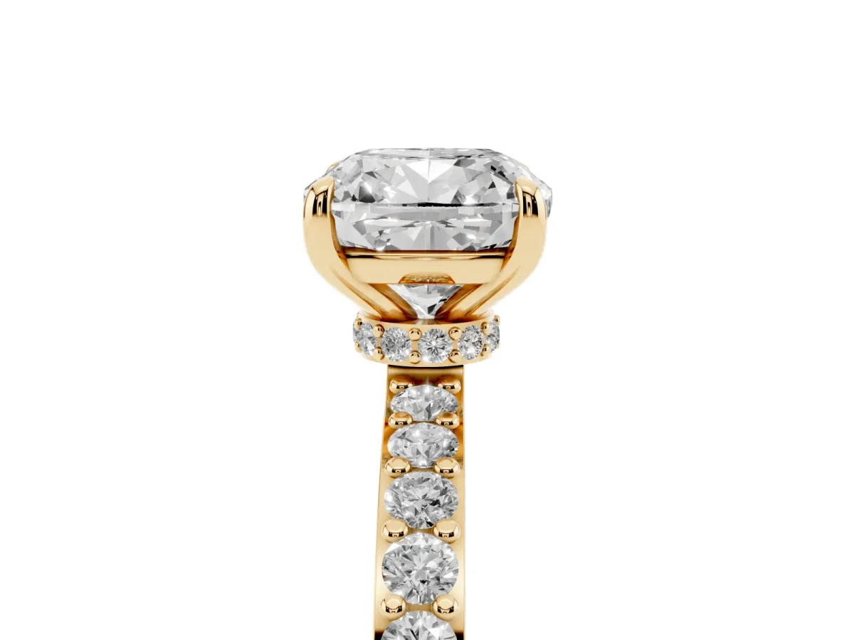 Cushion Cut Diamond Solitaire Engagement Ring with Pavé Band and Four-Prong Setting Yellow gold