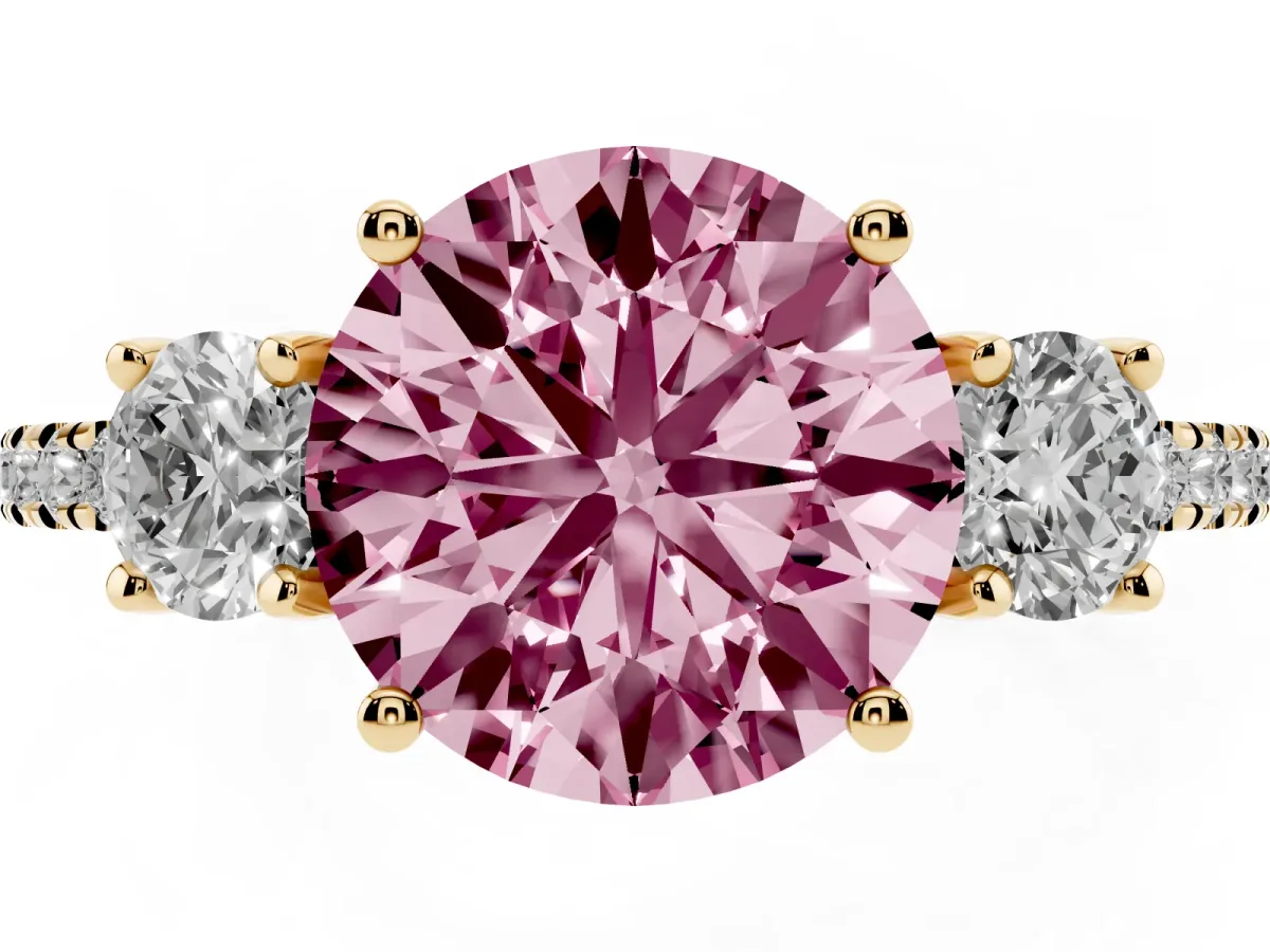 Fancy Pink Three-Stone Round Cut Cut Diamond Pavé Band with Prong Setting Yellow gold