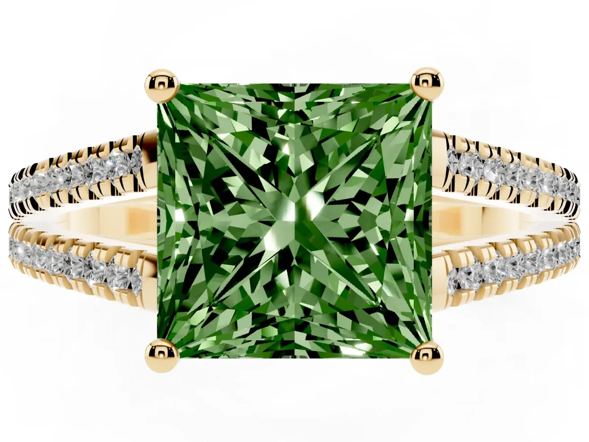 Fancy Green Princess Cut Diamond Solitaire Engagement Ring with Split Shank Pavé Band Yellow gold