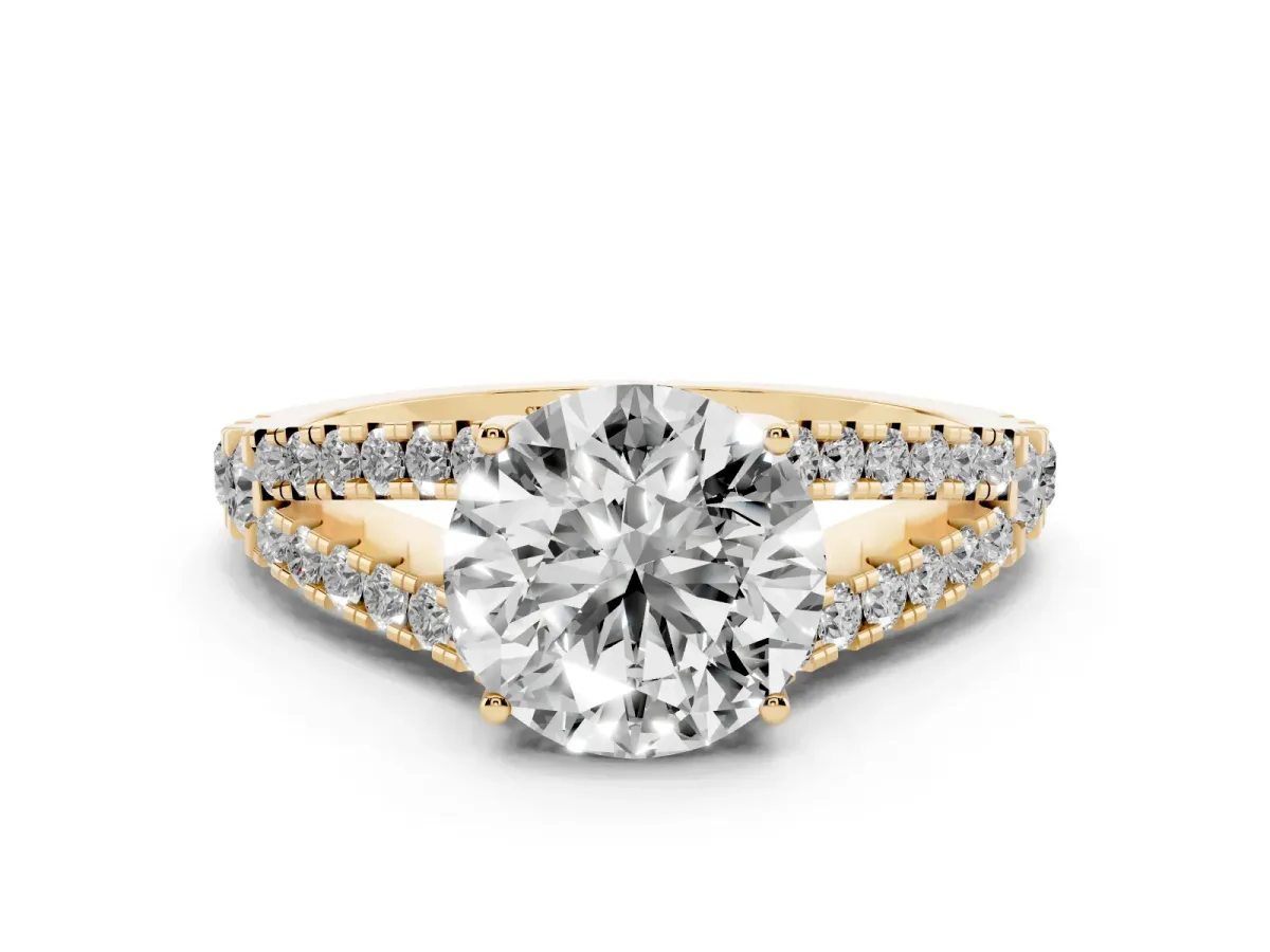 Round Cut Diamond Split Shank Pavé Engagement Ring with Four-Prong Setting Yellow gold