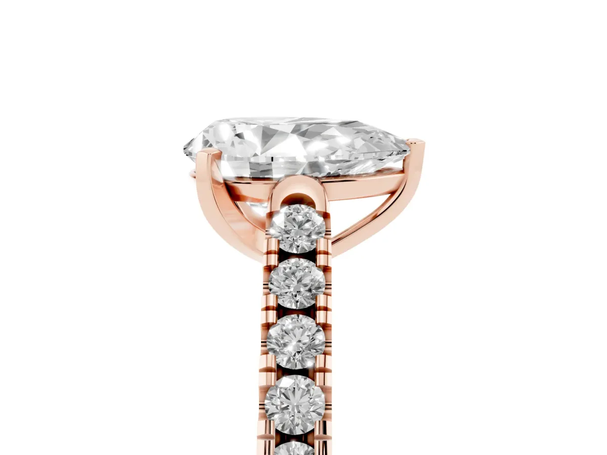 Pear Cut Diamond Pavé Band Solitaire Ring with Prong Setting Rose gold