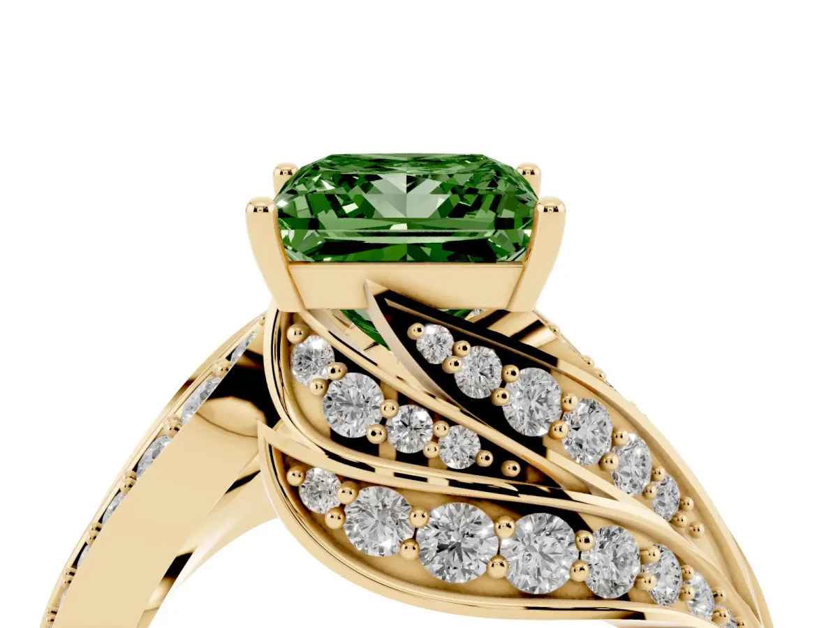 Fancy Green Princess Cut Diamond Solitaire Ring with Prong Setting and Twisted Pavé Band Yellow gold