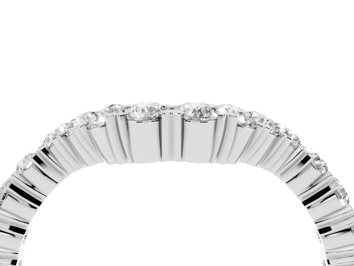 V-Shaped Diamond Round Cut Pavé Band with Prong Setting White gold
