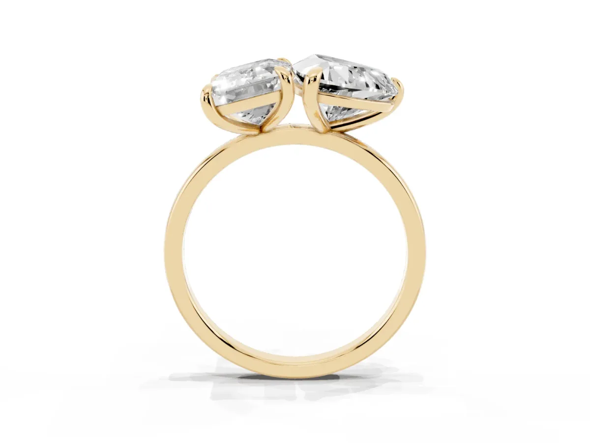 Emerald and Heart Toi Moi Ring with Prong Setting and Plain Band Yellow gold