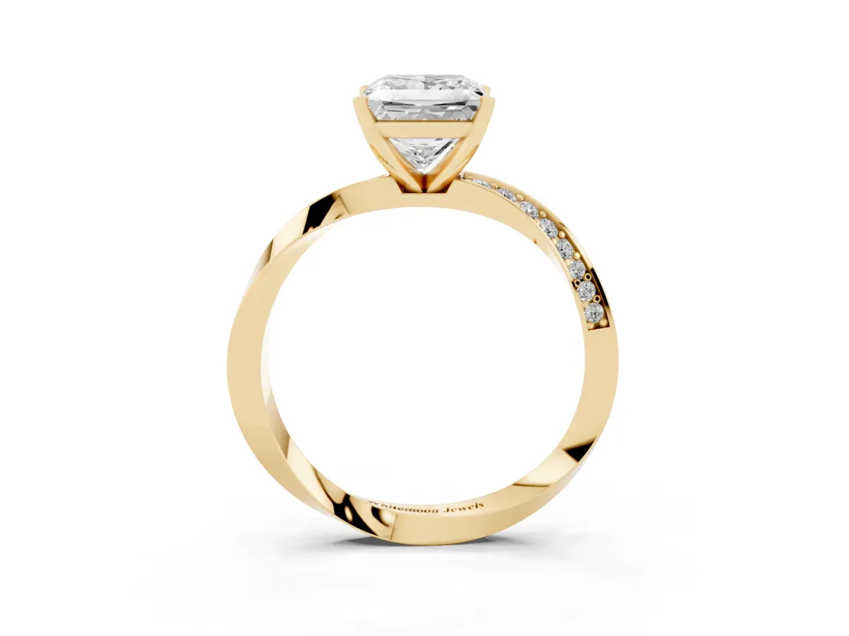 Princess Cut Diamond Engagement Ring with Side Stone Accents and Four-Prong Setting Yellow gold