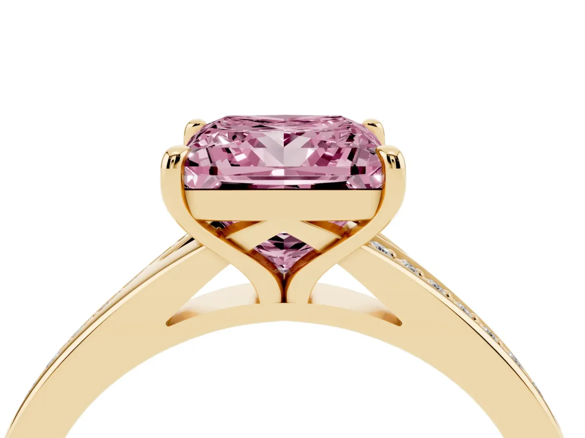 Fancy Pink Princess Cut Diamond Solitaire Ring with Pavé Band and Prong Setting Yellow gold