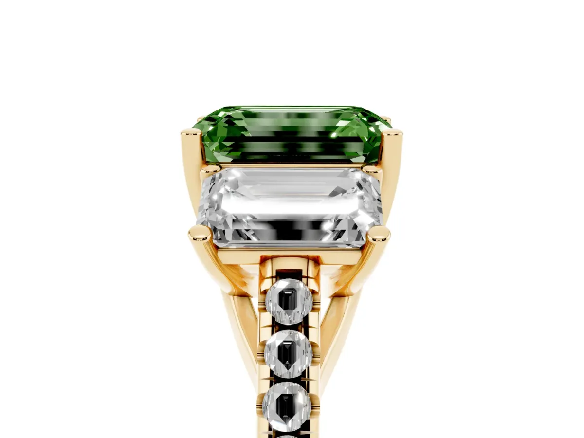 Fancy Green Three-Stone Emerald Cut Diamond Ring with Round Pavé Band and Prong Setting Yellow gold