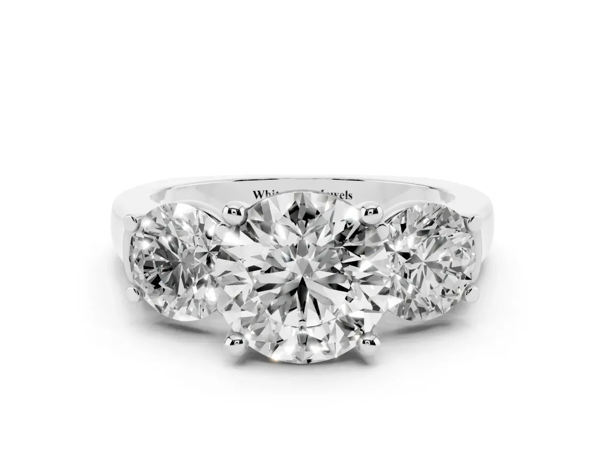 Three-Stone Round Cut Brilliant Diamond Trellis Ring with Comfort Fit Band White gold