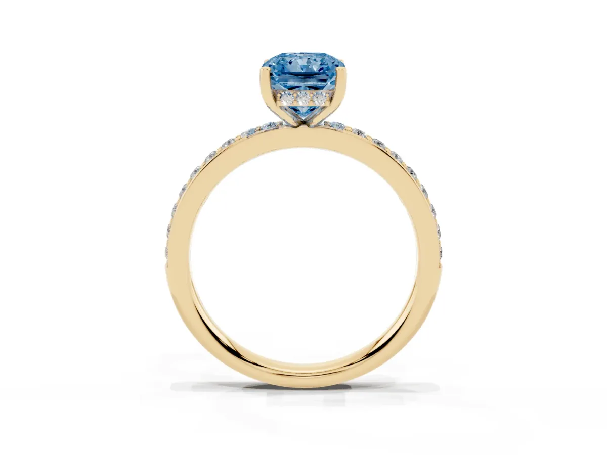 Fancy Blue Radiant Cut Cut Diamond Pavé Band Ring with Four-Prong Setting Yellow gold