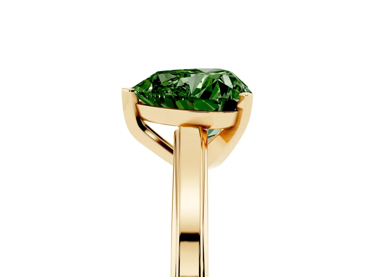 Fancy Green Heart Cut Solitaire Diamond Ring with Four-Prong Setting and Classic Band Yellow gold