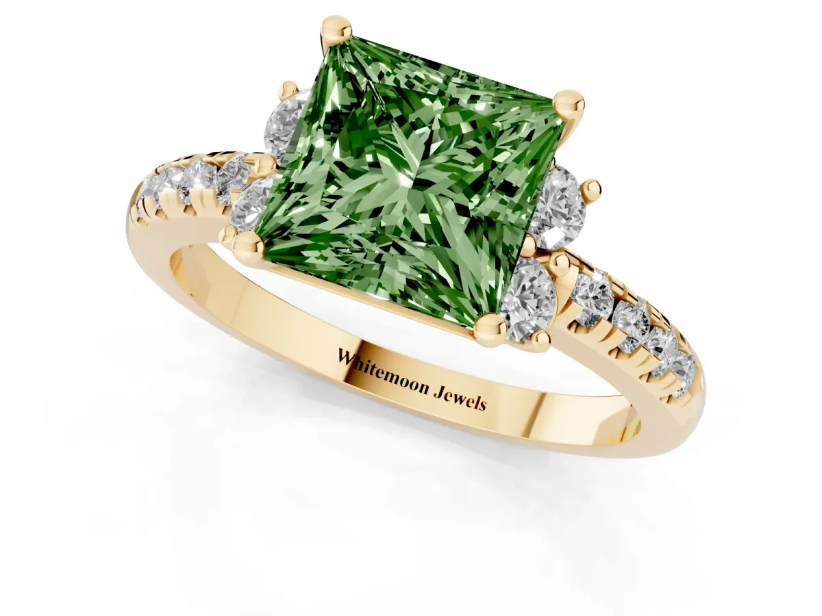 Fancy Green Princess Cut Diamond Three-Stone Pave Band with Four-Prong Setting Yellow gold
