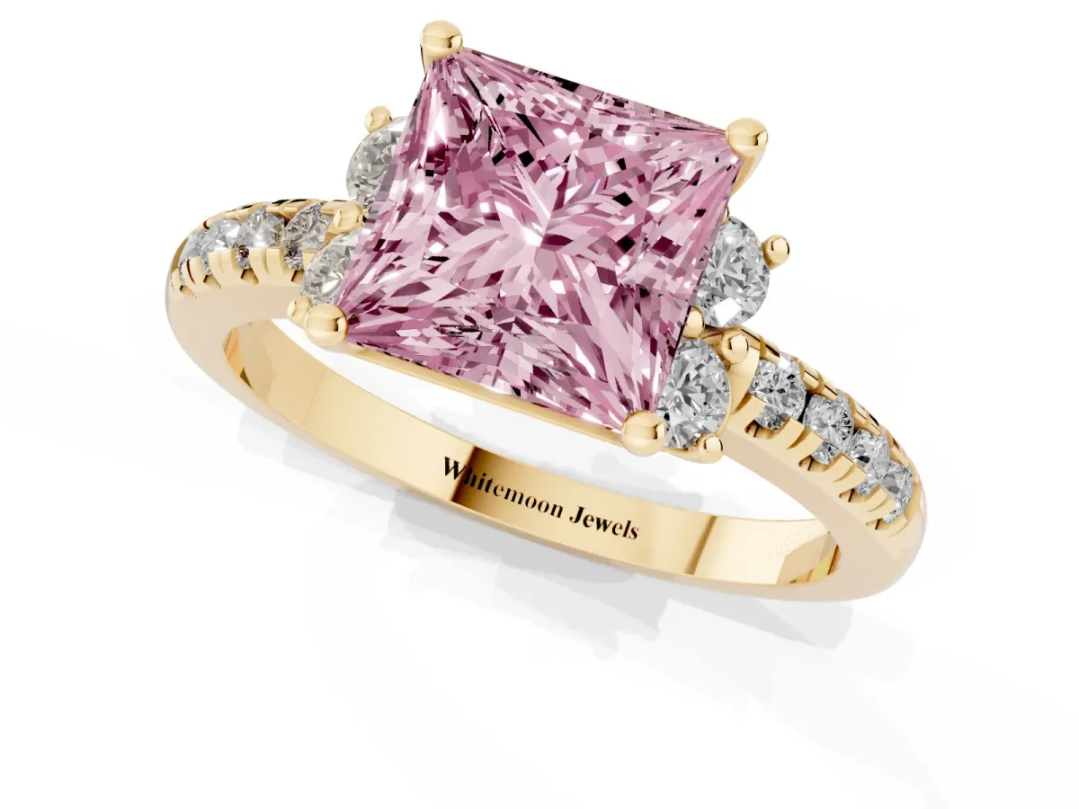 Fancy Pink Princess Cut Diamond Three-Stone Pave Band with Four-Prong Setting Yellow gold