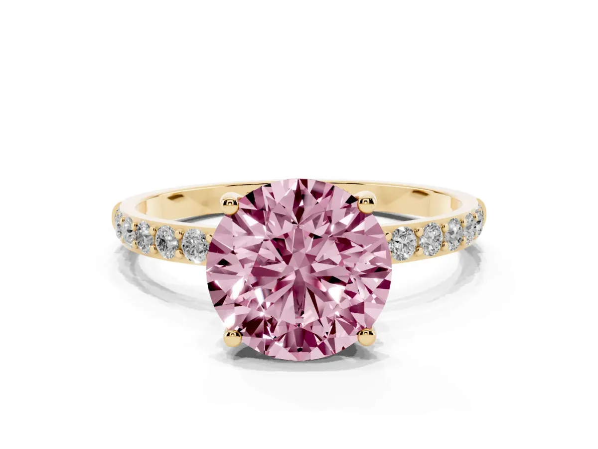 Fancy Pink Round Cut Diamond Solitaire Ring with Round Pavé Shoulders and Prong Setting Yellow gold