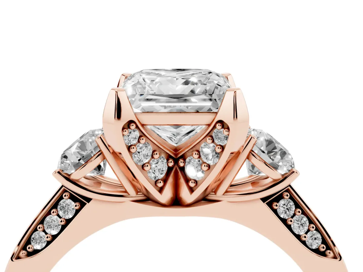 Princess Cut Brilliant Three-Stone Diamond Ring with Pavé Band and Four-Prong Setting Rose gold