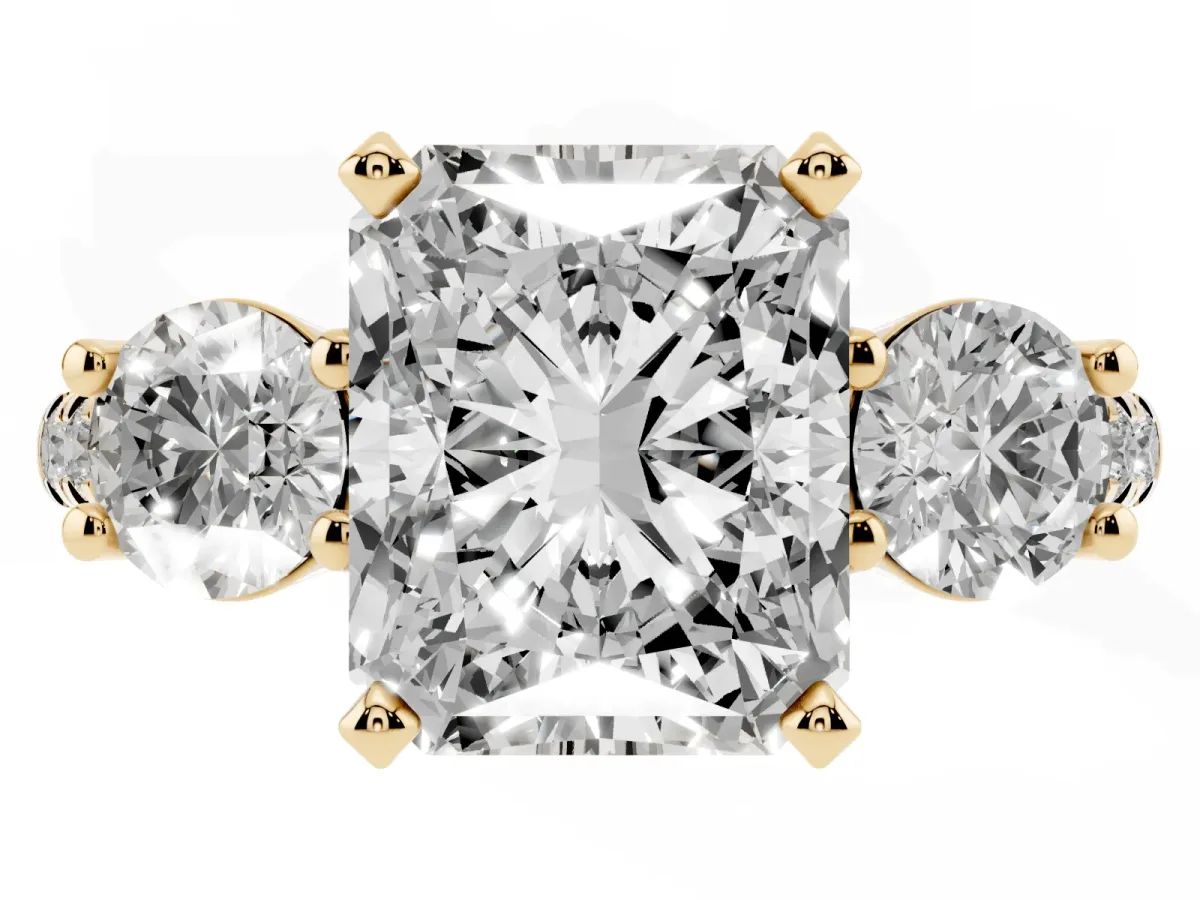 Three-Stone Radiant Cut Diamond Pavé Band with Four-Prong Setting Yellow gold