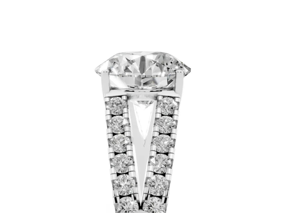 Round Cut Diamond Split Shank Pavé Engagement Ring with Four-Prong Setting Platinum