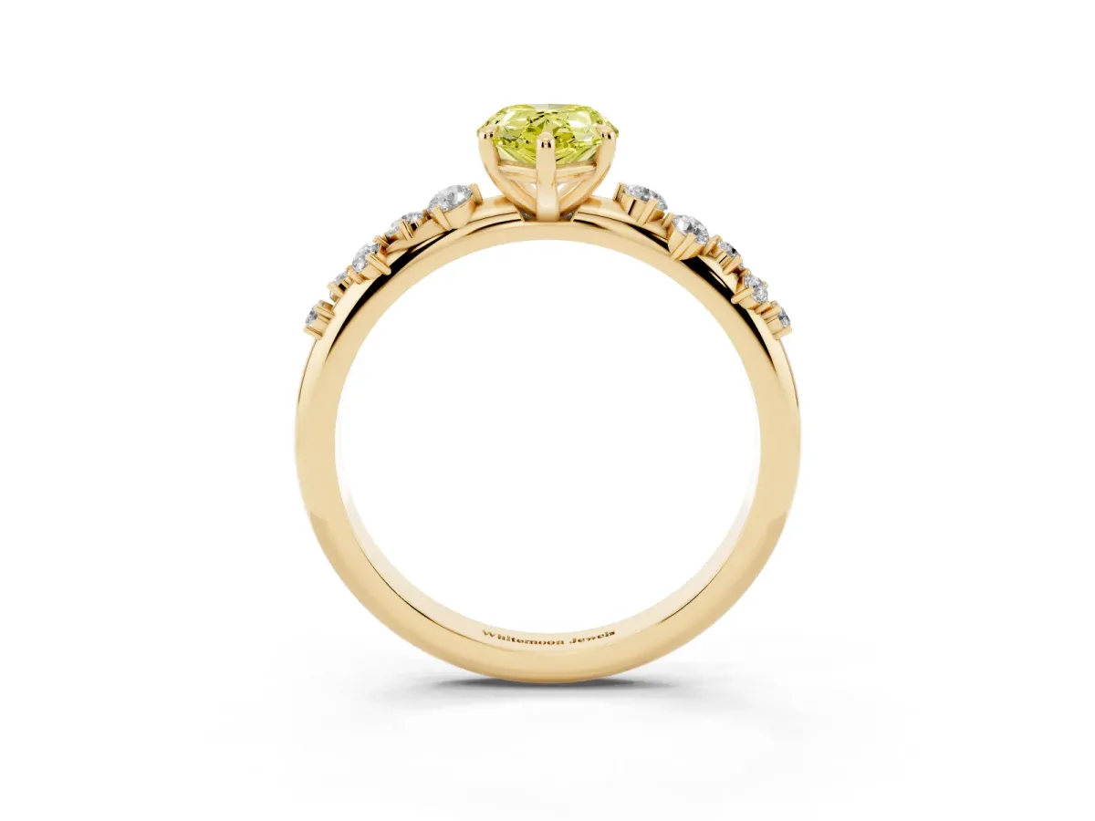 Fancy Yellow Pear Cut Diamond Cluster Prong-Set Solitaire Ring Yellow gold