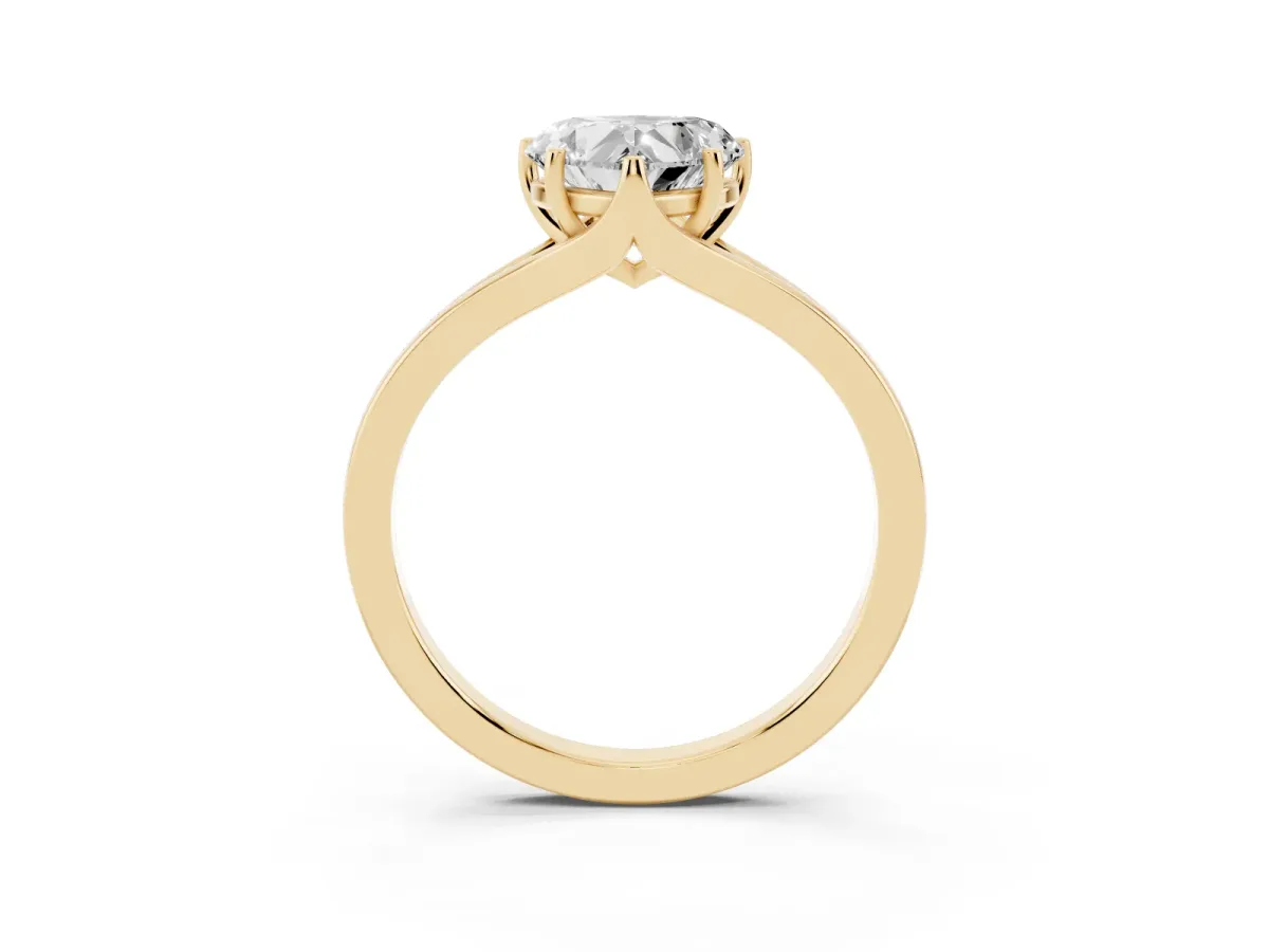 Heart Cut Solitaire Diamond Ring with Six-Prong Setting and Tapered Band Yellow gold