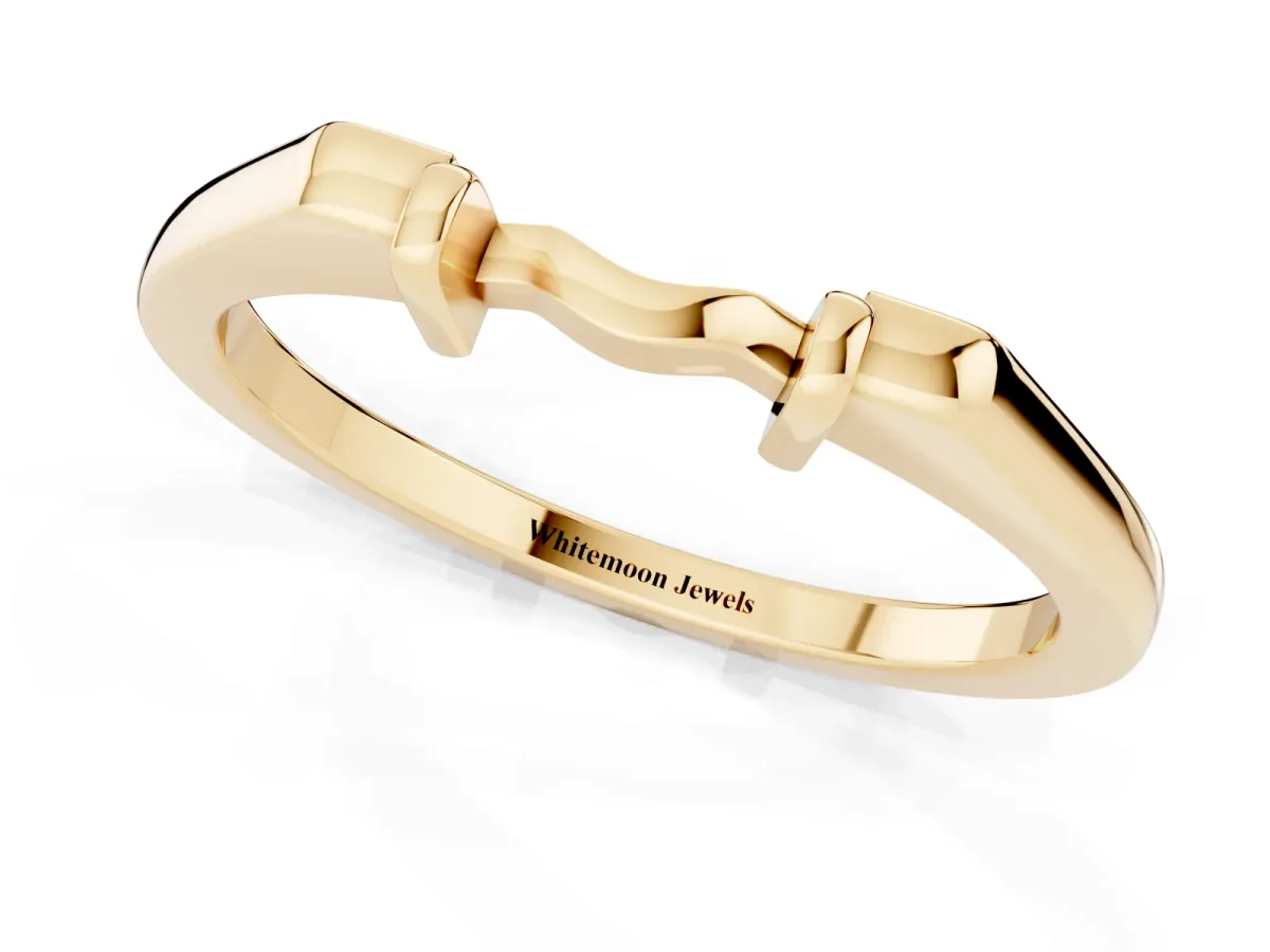Classic Knot Twist Band Yellow gold
