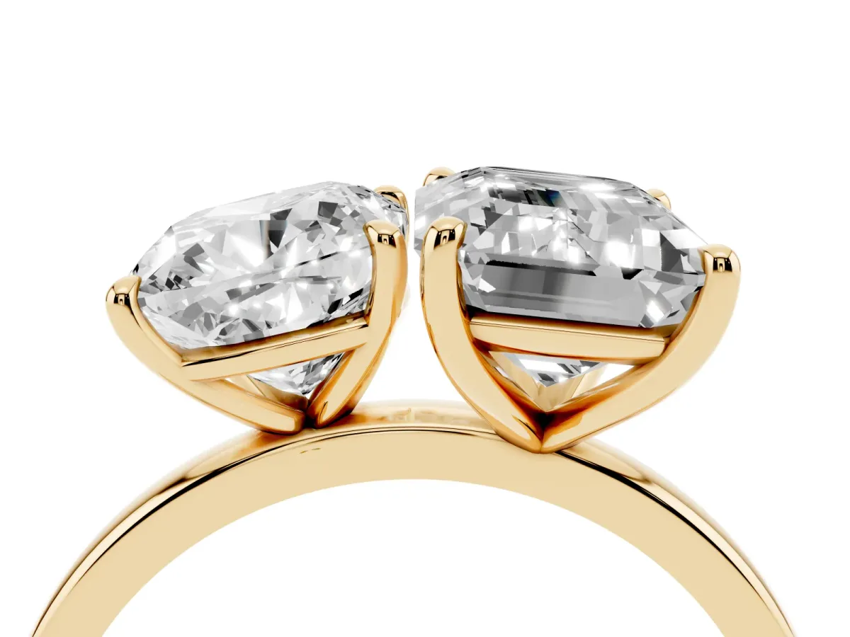 Cushion Cut and Emerald Cut Toi Moi Ring with Prong Setting Yellow gold