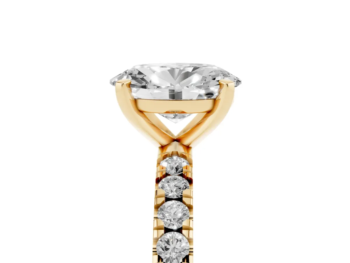 Oval Cut Diamond Pavé Band Solitaire with Four-Prong Setting Yellow gold