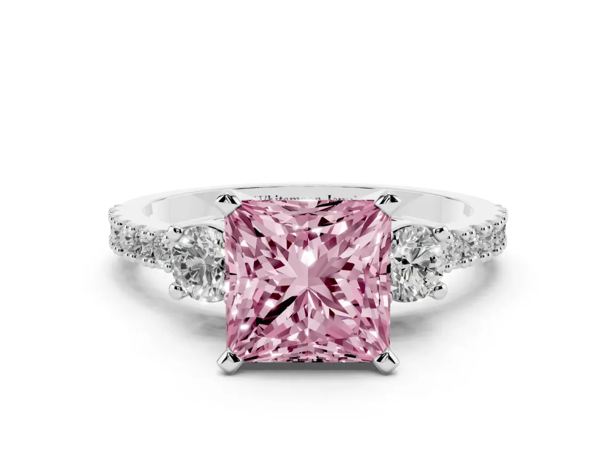 Fancy Pink Princess Cut Three-Stone Diamond Pavé Band with Prong Setting White gold